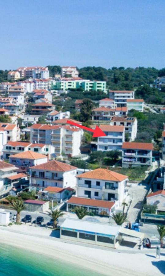 Copacabana Beach Apartments Trogir Exterior photo